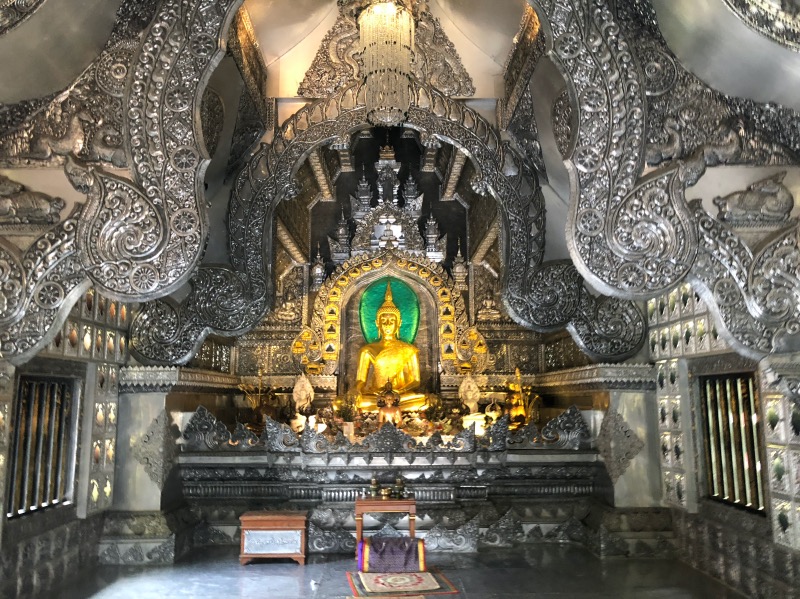 Sri_Suphan-Temple-Inside